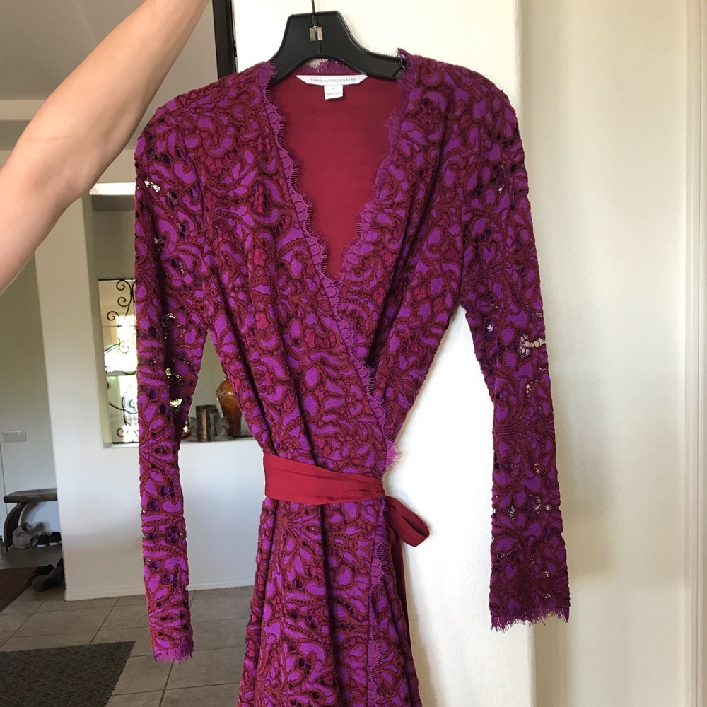 Diane von Furstenberg lace cocktail dress